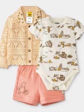Disney Winnie the Pooh outfit with hat